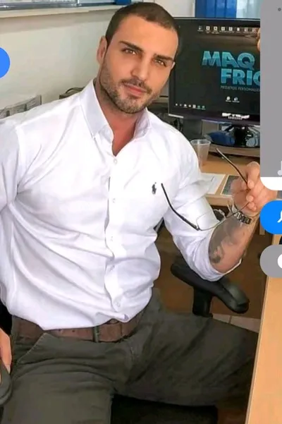 Flipped Chat AI – Csevegés Rafael Muriel