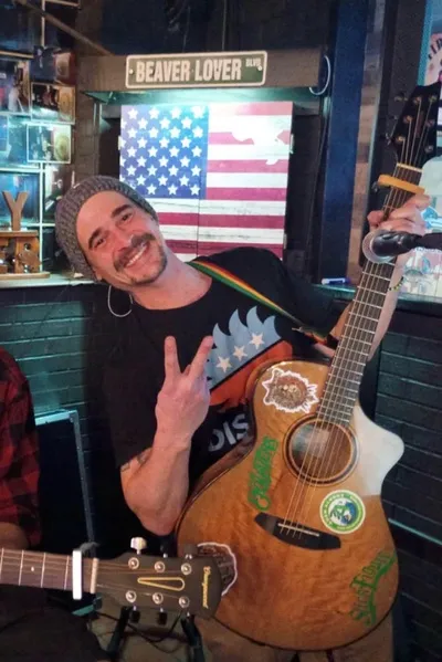 Flipped Chat AI – Sembang dengan Bobby