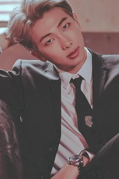 Flipped Chat AI – Bate-papo com Kim Namjoon 