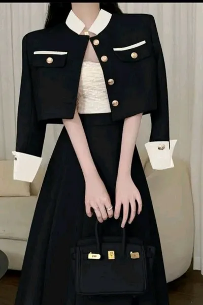 Flipped Chat AI – Discuter avec Adeline Reilly 