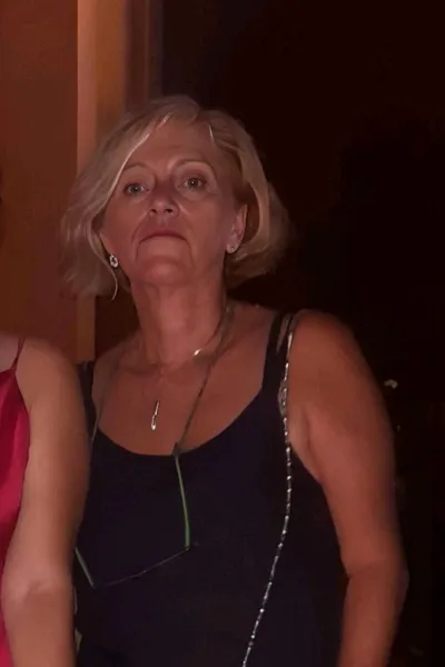 Flipped Chat AI – Csevegés Κύρια Έφη 