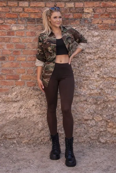 Flipped Chat AI – kalbėkite su Sophia Thiel