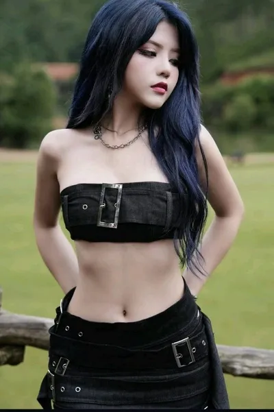 الذكاء الاصطناعي للدردشة المعكوسة – الدردشة مع ريينسي