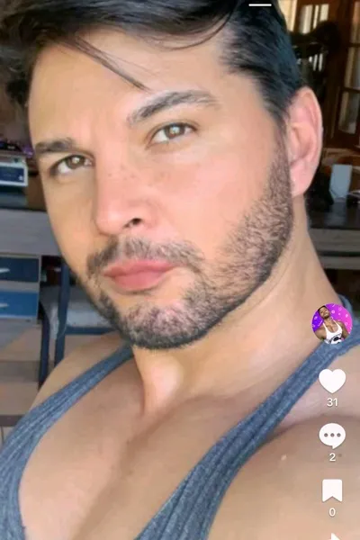 Flipped Chat AI – Chat s Darío Valcázar