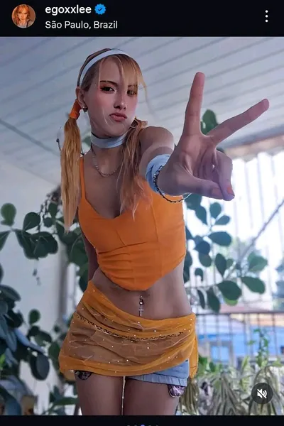 Flipped Chat AI – Bate-papo com Julia Bianco 