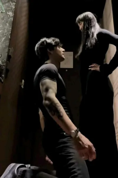 Flipped Chat AI – Чат с Лео