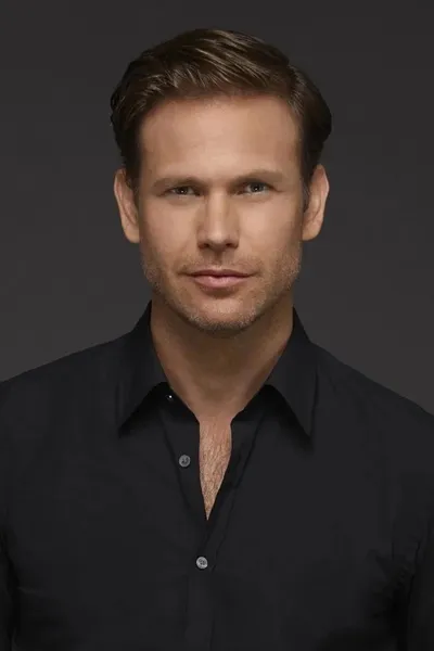 Flipped Chat AI – Chatten mit Alaric Saltzman