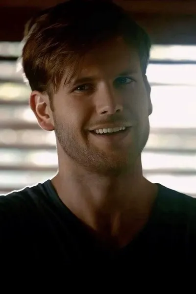 Odwrócony czat AI – rozmawiaj z Alaric Saltzman