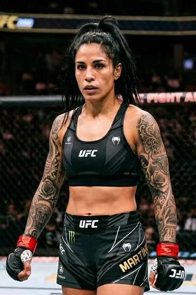 Flipped chat ai - makipag -chat sa Isabella Martínez 