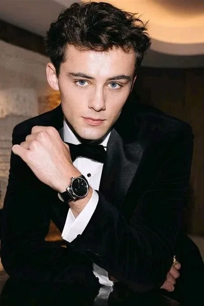 Flipped Chat AI – Csevegés WILLIAM FRANKLIN MILLER 