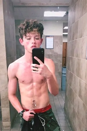 Odwrócony czat AI – rozmawiaj z JACOB SARTORIUS 