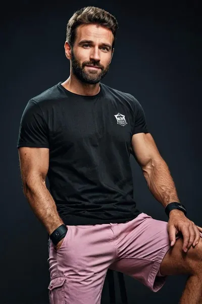 Αναστροφή συνομιλίας AI – Συζήτηση με Kieran Holt