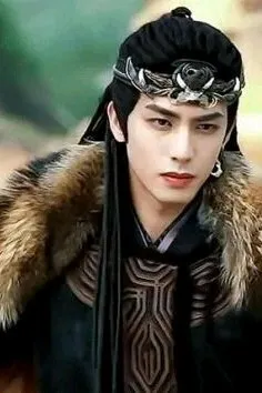 Flipped Chat AI – Чат с Суань Ле