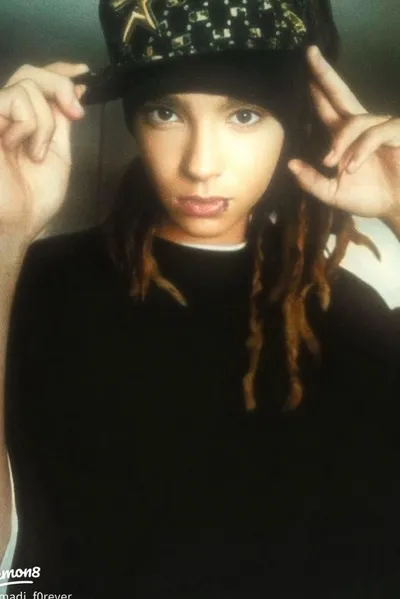 Αναστροφή συνομιλίας AI – Συζήτηση με Bill kaulitz,gustav,tom,georg