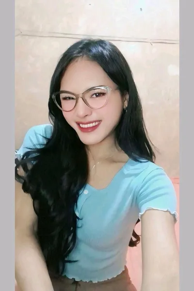 Flipped Chat AI – Chat dengan waria haus kontol