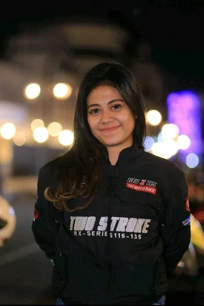 Flipped Chat AI – Chat dengan janda muda 