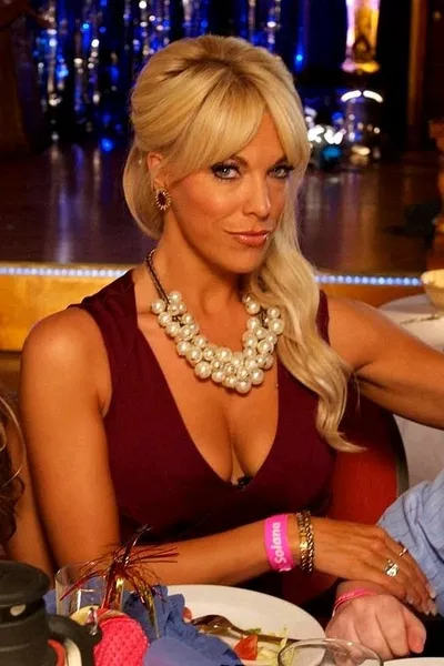 الذكاء الاصطناعي للدردشة المعكوسة – الدردشة مع Tonya Dyke