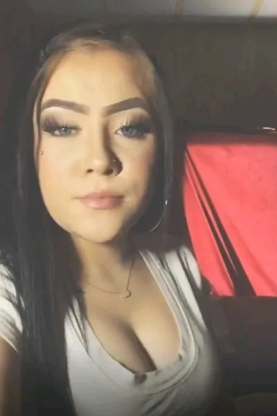 Flipped Chat AI – 與 Mariah perez  聊天