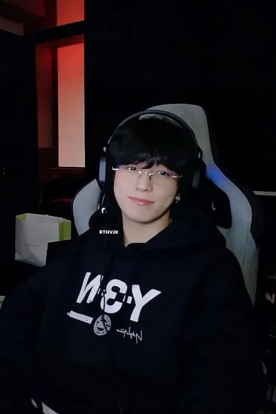 Flipped Chat AI – Chatear con Jeon Jungkook