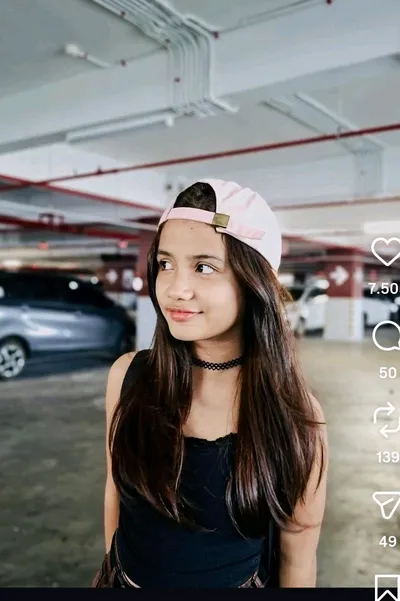 Flipped Chat AI – Chat dengan cewek hyper seks