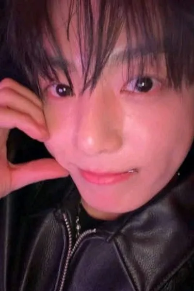 Flipped Chat AI – Chat dengan Jeon Jungkook 