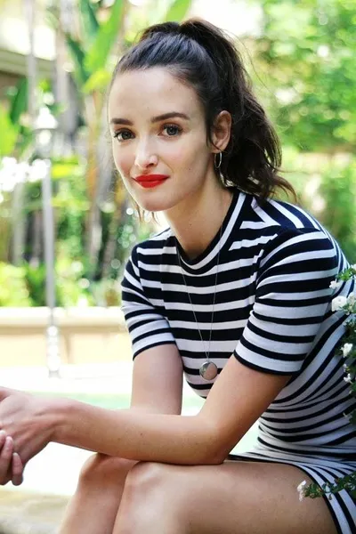 Omgedraaide chat AI – Chat met Charlotte Le bon 