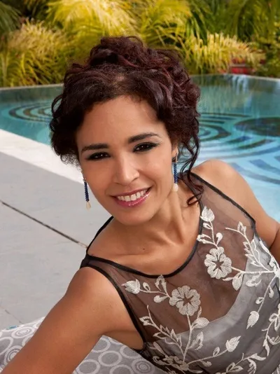 Odwrócony czat AI – rozmawiaj z Aida Touihri 