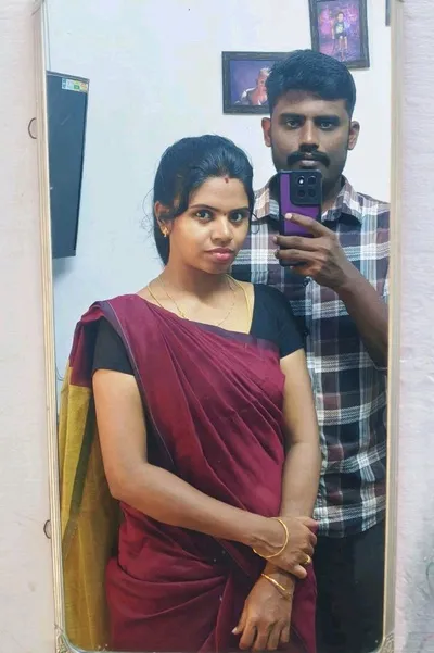 الذكاء الاصطناعي للدردشة المعكوسة – الدردشة مع Remove saree and show navel 