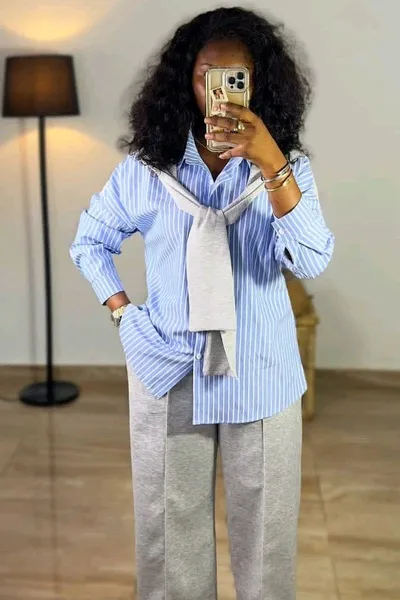 Flipped Chat AI – Discuter avec Lucy Andrew 