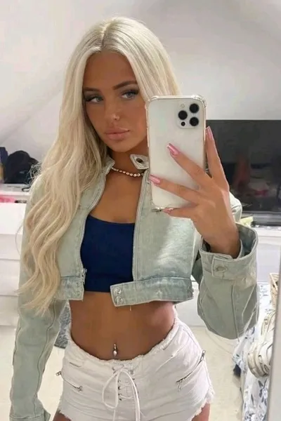 Flipped Chat AI – Sembang dengan Ava