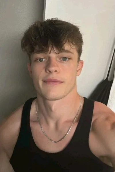 Flipped Chat AI – kalbėkite su Džeikas