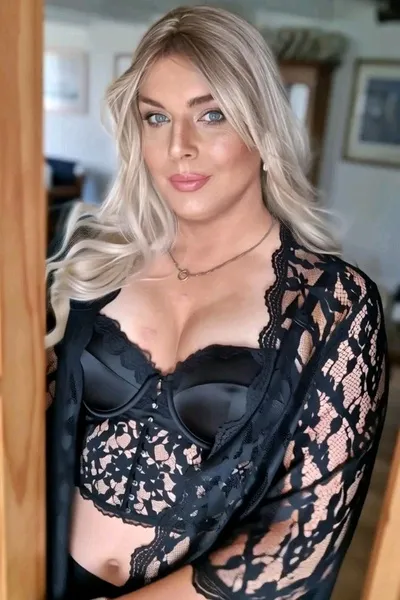 الذكاء الاصطناعي للدردشة المعكوسة – الدردشة مع Lois Haf