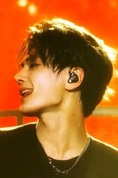 Flipped Chat AI – Sembang dengan Park Jjongseong aka Jay 