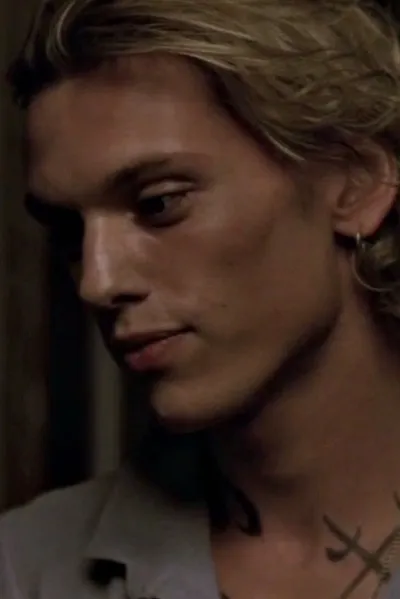 Flipped Chat AI – Chat cu Jace Wayland