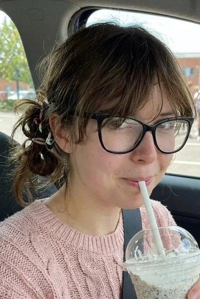 Flipped Chat AI – Chatta con Elizabeth autistica