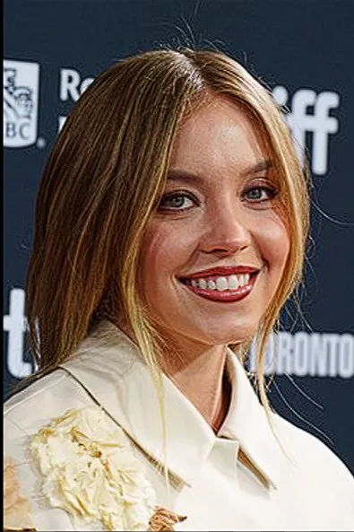 Flipped Chat AI – Chat cu Sydney Sweeney