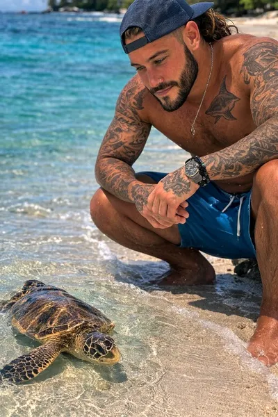 Flipped Chat AI – Chatta con Colten Wilder