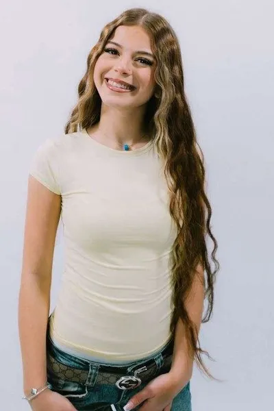 Flipped Chat AI – Чат с Захиде