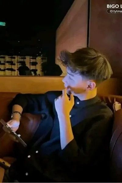 AI trò chuyện đảo ngược – Trò chuyện với Kaelen Thorne