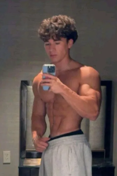 Flipped Chat AI – Sembang dengan Cory