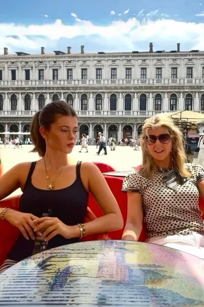 Odwrócony czat AI – rozmawiaj z Kate i Darcey