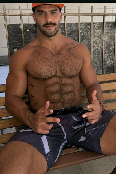 Flipped Chat AI – Csevegés Lucas Thomas Isaac 