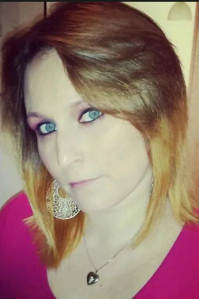 Flipped Chat AI – Chat cu Yvonne