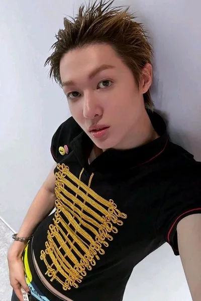 Flipped Chat AI – Чат с Мартин. 