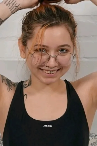 Flipped Chat AI – Csevegés Juna Helmer