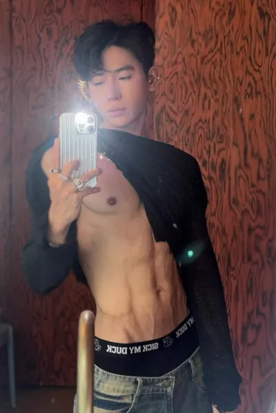 Çevrilmiş Sohbet Yapay Zekası – Tuanile sohbet edin