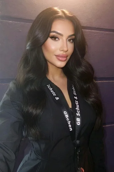 Flipped Chat AI – Chat Leyla