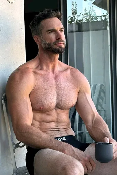 Flipped Chat AI – Chat cu Dante Valerius