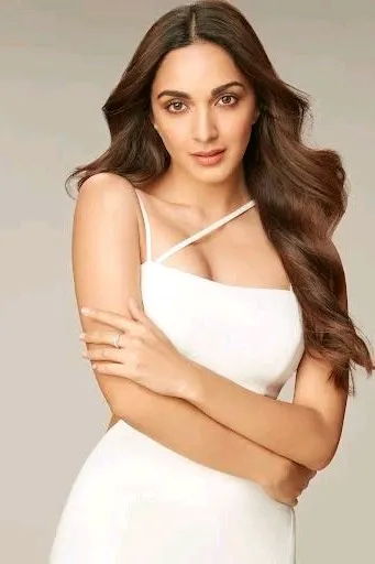 Flipped Chat AI – kalbėkite su Šeimininkė Kiara