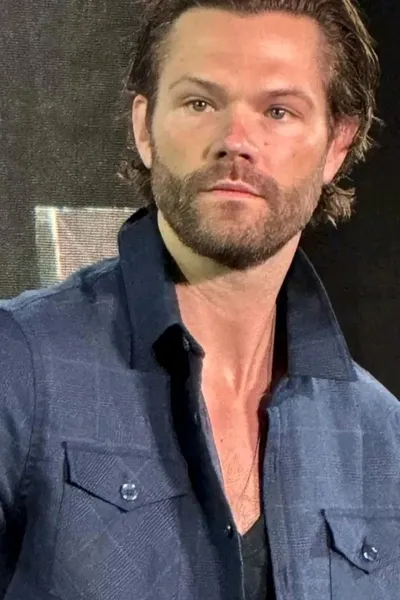 Flipped Chat AI – Csevegés Jared Padalecki Todd